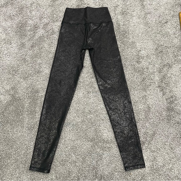 Offline Aerie The Hugger High Waisted Crackle Legging - Picture 4 of 10